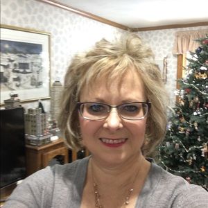 Meet your Posher, Christine